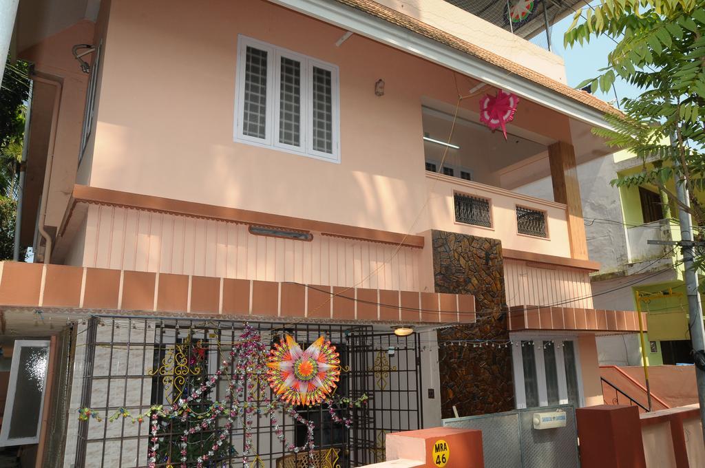 Valiyathayil Home Stay Kochi Eksteriør bilde