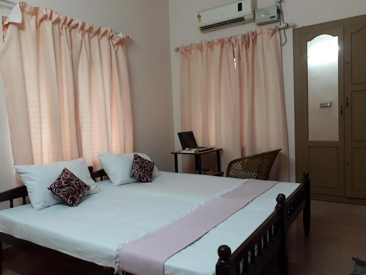 Valiyathayil Home Stay Kochi Eksteriør bilde